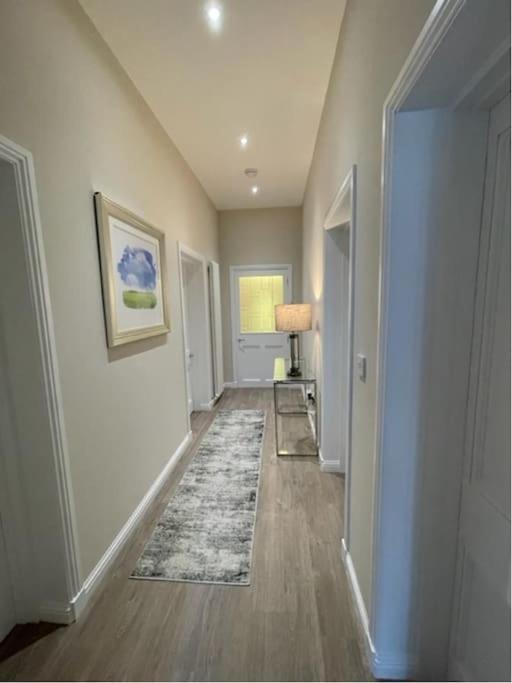 Luxury 2 Bedroom Cottage West Calder Экстерьер фото