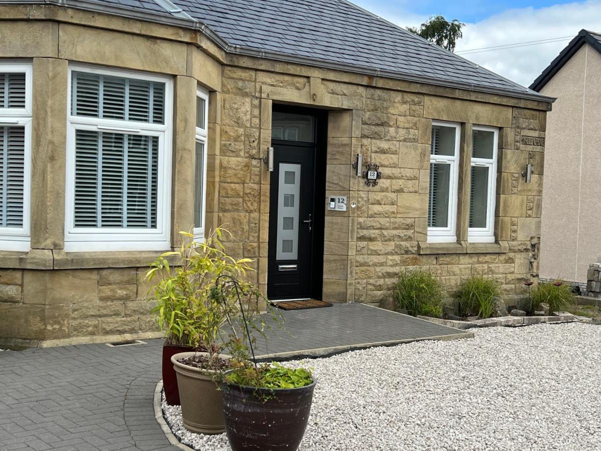Luxury 2 Bedroom Cottage West Calder Экстерьер фото