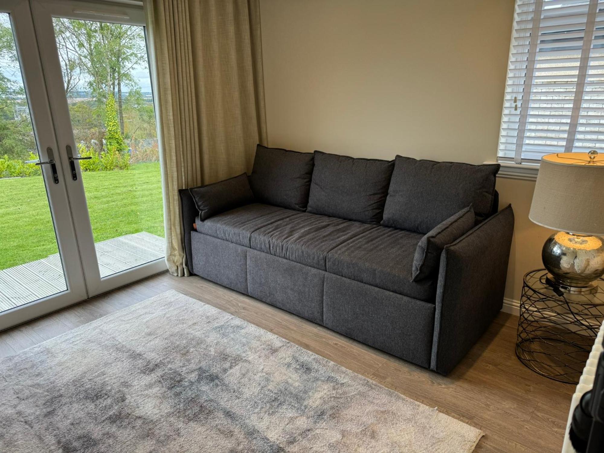 Luxury 2 Bedroom Cottage West Calder Экстерьер фото